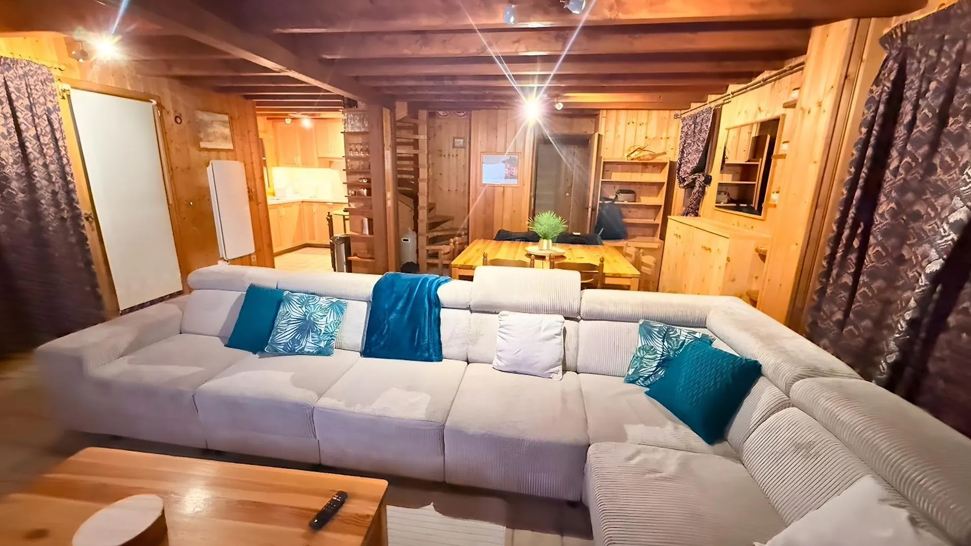 Thollon-les-Memises Chalet Des Charmes