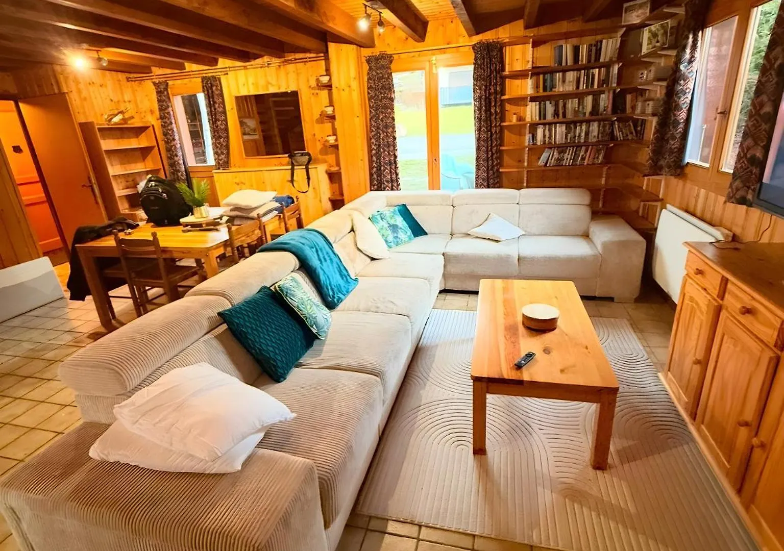 Thollon-les-Memises Chalet Des Charmes